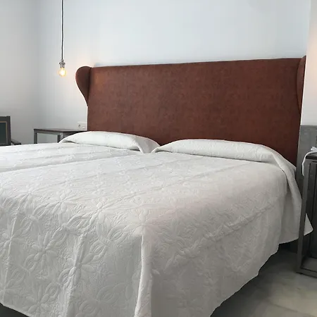 ドン ミゲル ホテル 4*